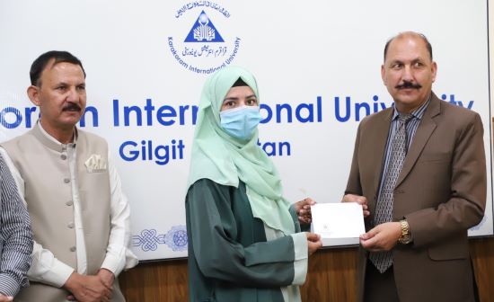 KIU Distributes HEC Need-Based Scholarship Cheques to 177 Deserving Students 
